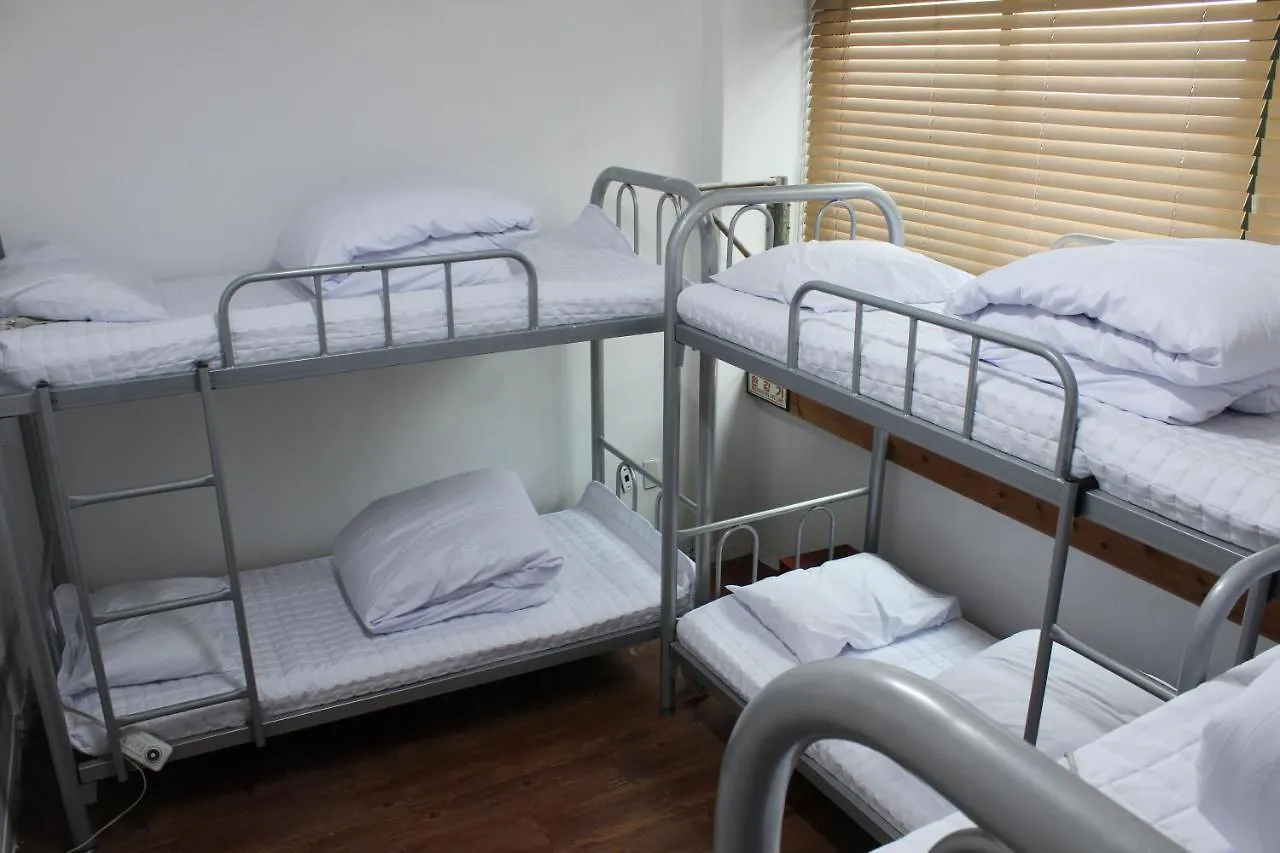Busan Orange Guest House Nampo 2*,